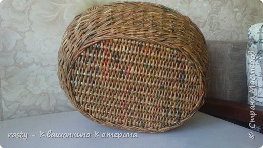 korxina pletenaz iz gazet