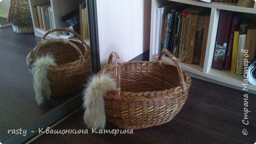korxina pletenaz iz gazet