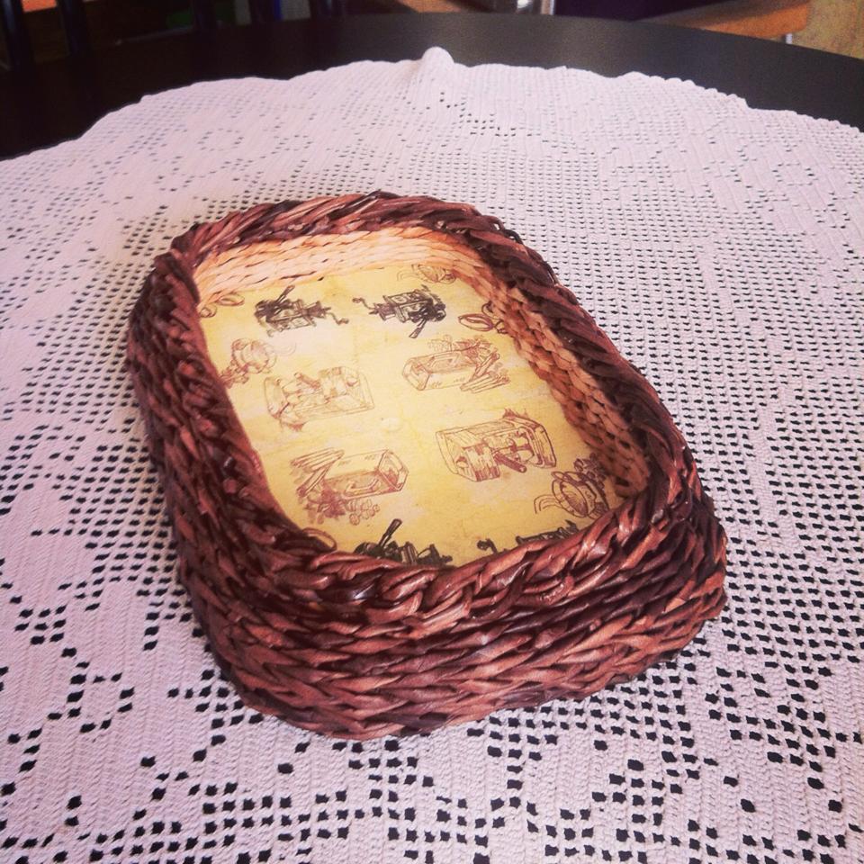 podnos pletenie iz gazet